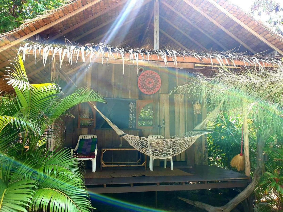 Sabai Sabai Beach Bungalows Koh Phayam Exterior foto